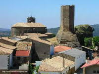 VISTA NORTE DEL CONJUNTO CASTILLO-IGLESIA