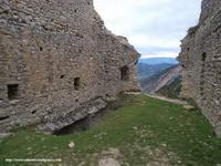 INTERIOR TORRE. LIENZO CAIDO, NOROESTE, CON VISTAS A MEDIANO.