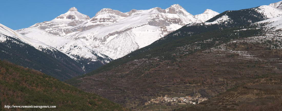 ACUMUER EN UNA SOLANA DEL VALLE DEL RÍO AURÍN