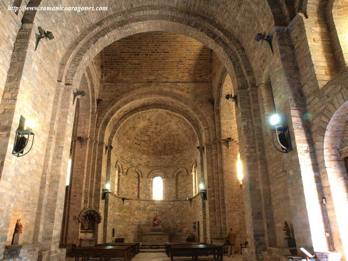 VISTA INTERIOR DEL TEMPLO