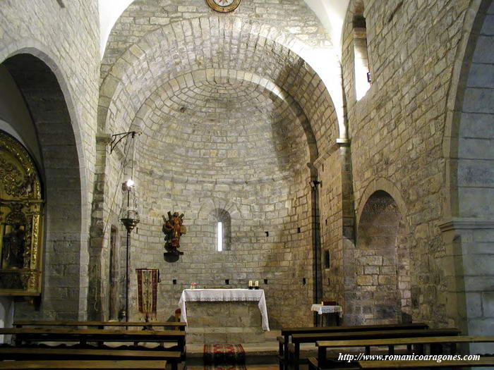 VISTA INTERIOR DE LA CABECERA DEL TEMPLO
