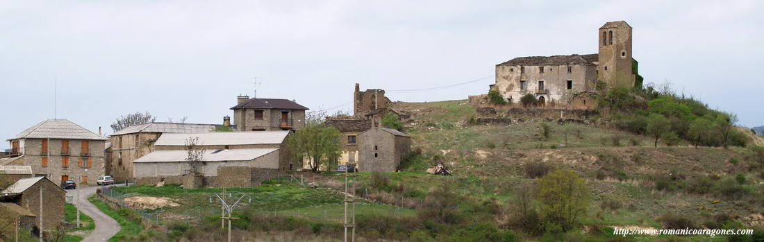 VISTA SURESTE DEL CASERÍO Y TEMPLO