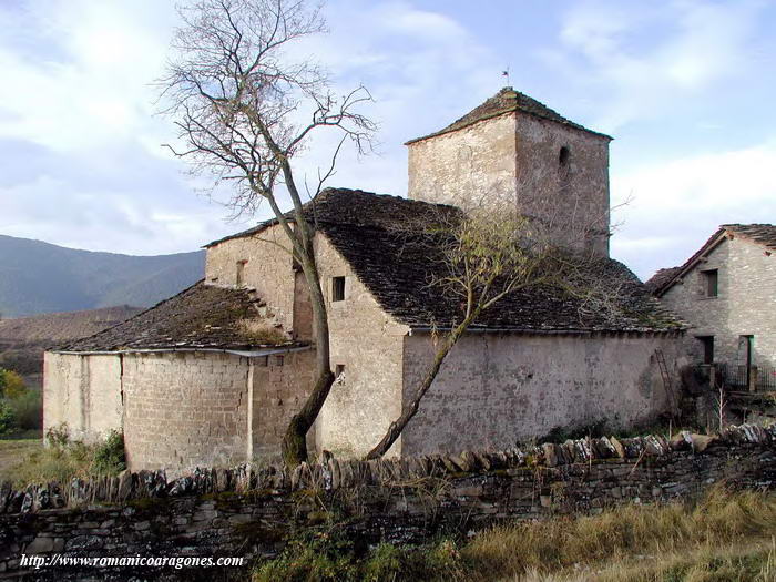 TEMPLO DESDE EL NORESTE