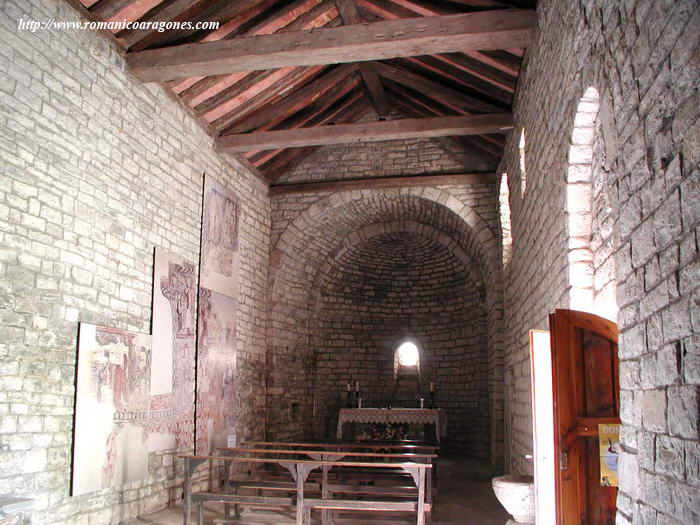 INTERIOR HACIA LA CABECERA