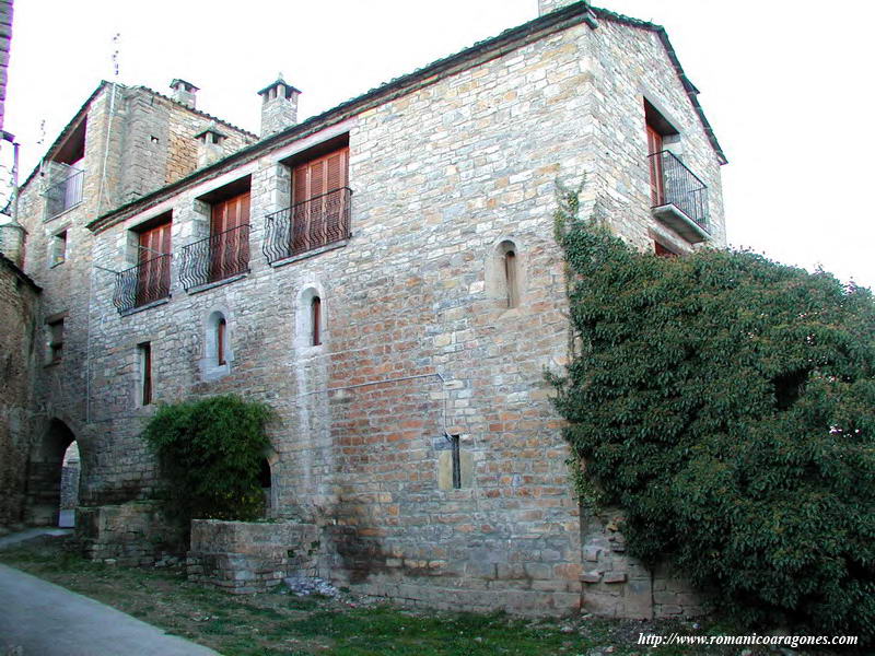 VISTA DEL LADO SUR DEL ANTIGUO TEMPLO