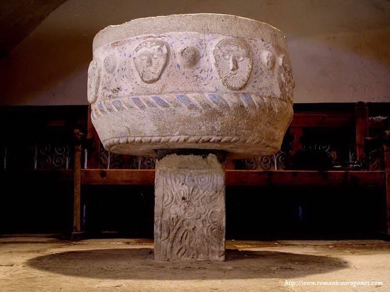 PILA BAUTISMAL DE ARCUSA