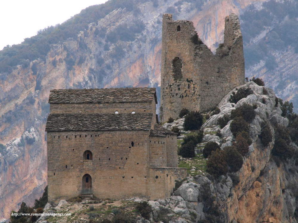 CONJUNTO DESDE LA BASE DE LA TORRE ALBARRANA