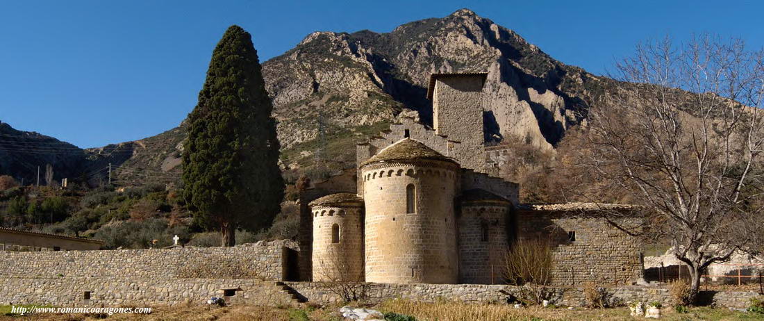 CABECERA DEL MONASTERIO DESDE LOS HUERTOS