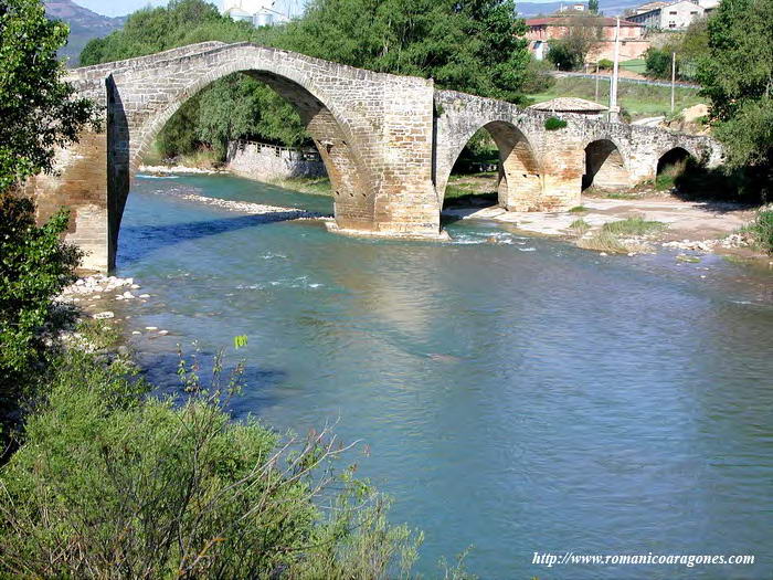 PUENTE DE CAPELLA SOBRE EL IS�BENA, AGUAS ARRIBA, DESDE ORILLA IZQUIEDA