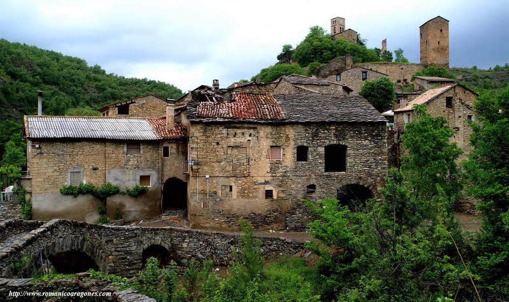IMAGEN GENERAL DE MONTAÑANA DESDE LA ORILLA IZQUIERDA DEL RÍO