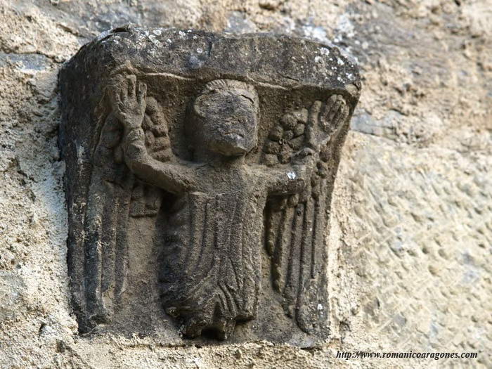 MÉNSULA REUTILIZADA EN EL AYUNTAMIENTO, PROCEDENTE DE LA IGLESIA DE SAN MIGUEL