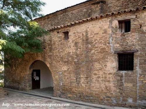 IMGEN DEL MURO SUR DE LA GALERA PORTICADA