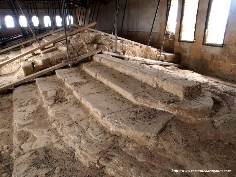 CUBIERTA ORIGINAL DEL TEMPLO DESDE LA CABECERA