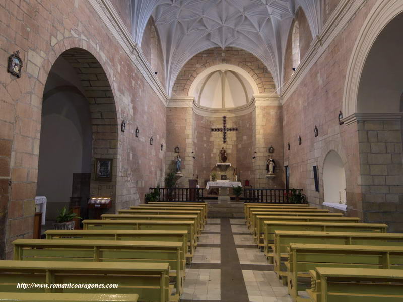INTERIOR HACIA LA CABECERA
