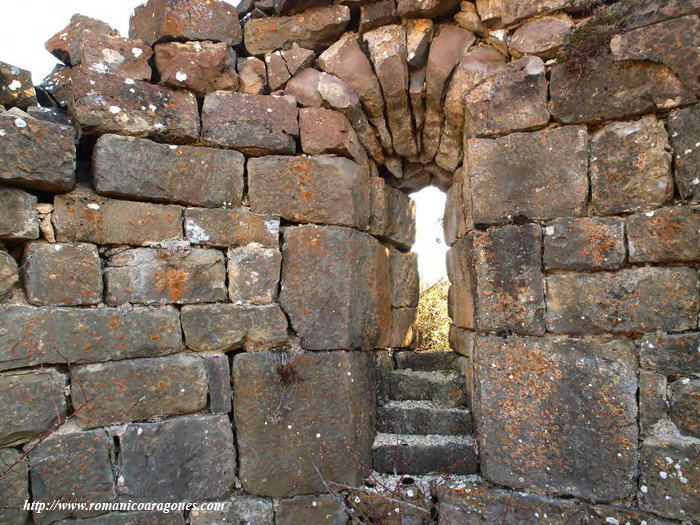 DETALLE INTERIOR DEL VANO ABSIDAL