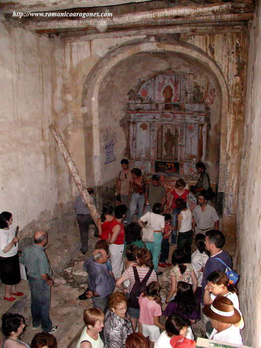 INTERIOR DEL TEMPLO CON
