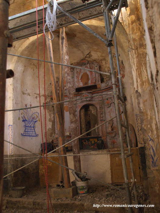 CABECERA DEL TEMPLO, QUE GUARDA SUS MEJORES TESOROS PARA MÁS ADELANTE.