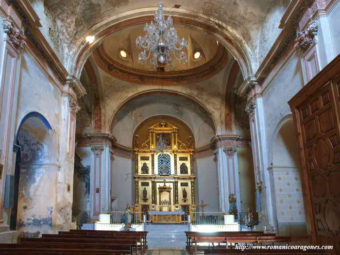 INTERIOR HACIA LA CABECERA