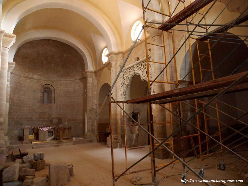 INTERIOR DURANTE LA RESTAURACIÓN (NOVIEMBRE 2014)