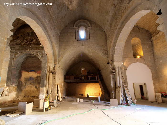 IMAGEN DE LOS PIES DEL TEMPLO