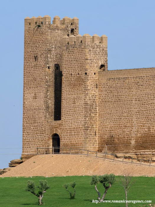 TORRES DEL REY Y DE LA REINA