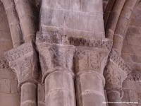 CAPITELES DEL ARCO DE SEPARACIN ENTRE LOS DOS TRAMOS DE LA NAVE