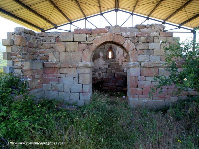 MURO INTERIOR DE SEPARACIN DE LA CABECERA DEL TEMPLO